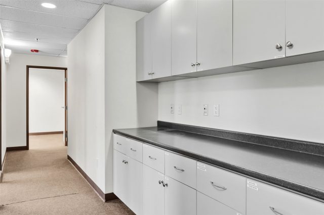 114 Village Place 101 photo 15