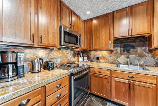 Condo in Powder Ridge Condo, Breckenridge, CO — photo 6 (MLS S1067600)