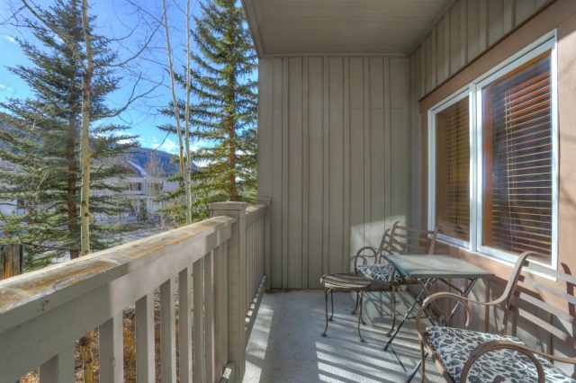 135 Dercum Drive 8563 photo 17