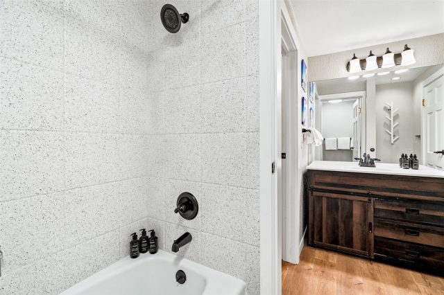 535 S Park Avenue 4215 photo 19