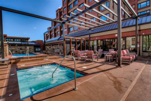 535 S Park Avenue 4215 photo 29