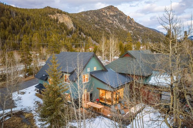 Townhome in Ski Tip Ranch Condominiums, Keystone — photo 1 Townhome in Ski Tip Ranch Condominiums, Keystone, CO — photo 1 (MLS S1067610)