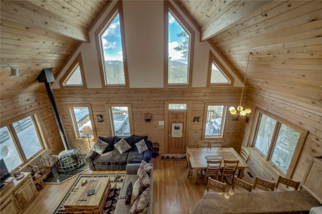 146 Protector Place photo 11