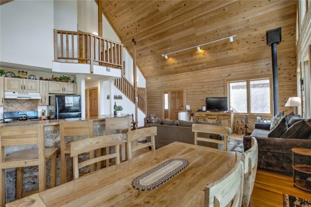 146 Protector Place photo 14