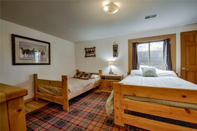 146 Protector Place photo 23