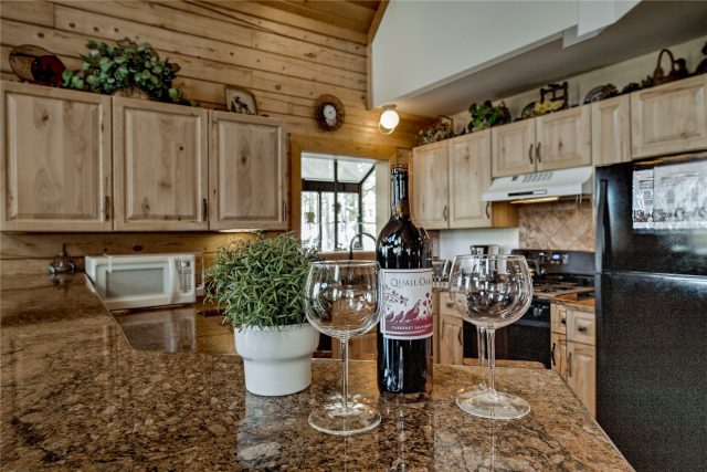 146 Protector Place photo 8