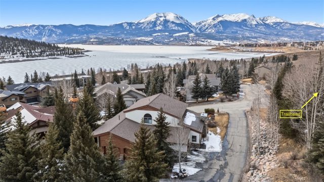 454 Ensign Drive B photo 27
