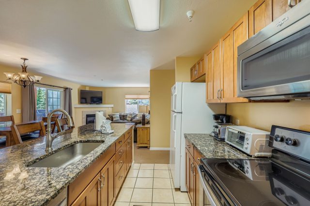 Condo in Villas At Swans Nest Condo, Breckenridge, CO — photo 3 (MLS S1067631)