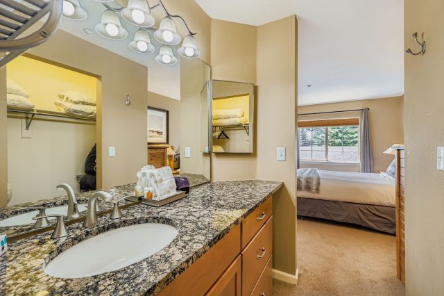Condo in Villas At Swans Nest Condo, Breckenridge, CO — photo 4 (MLS S1067631)