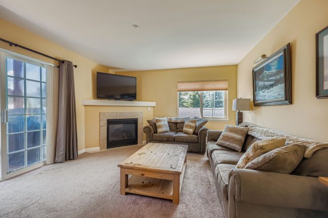 Condo in Villas At Swans Nest Condo, Breckenridge, CO — photo 6 (MLS S1067631)