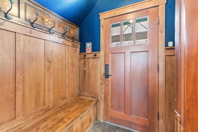 353 Blue River Road photo 31