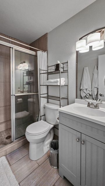 301 N French Street 305 photo 13