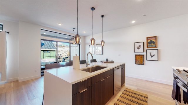 930 Blue River Parkway 622 photo 13