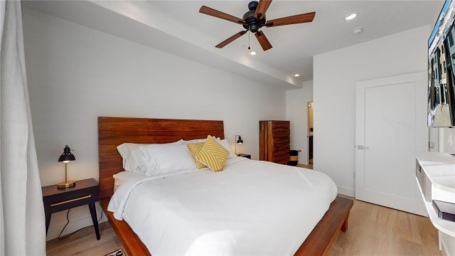930 Blue River Parkway 622 photo 18