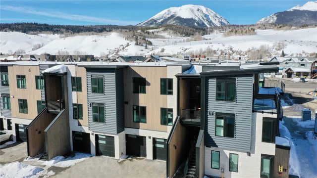 930 Blue River Parkway 622 photo 31