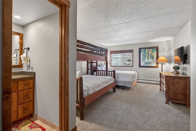 800 Copper Road 210 photo 22
