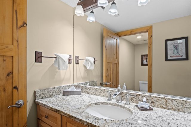640 Village Road 4420 photo 20