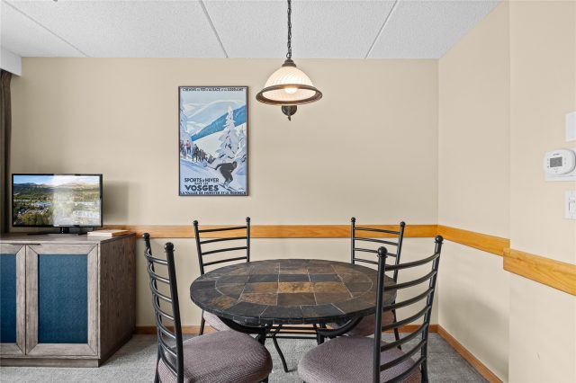 640 Village Road 4420 photo 8