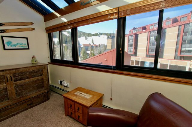 Condo in Village Square Condo, Copper Mountain — photo 4 Condo in Village Square Condo, Copper Mountain, CO — photo 4 (MLS S1067752)
