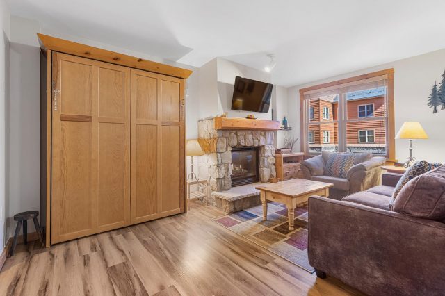 100 Dercum Square 8337 photo 12