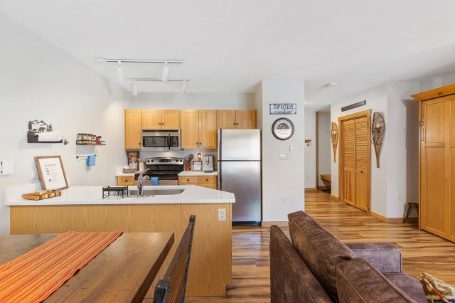 100 Dercum Square 8337 photo 21