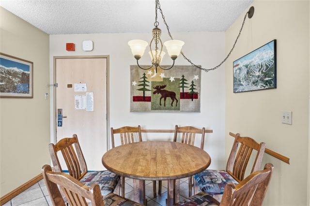 611 Village Road 24260 photo 15
