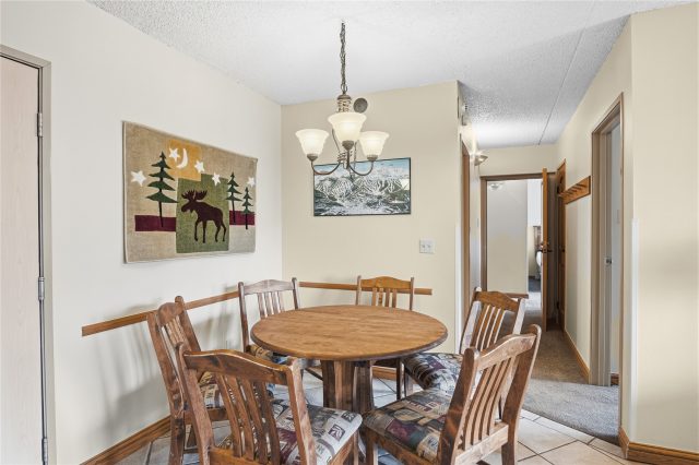611 Village Road 24260 photo 16