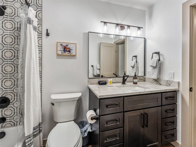 127 Broken Lance Drive A201 photo 19