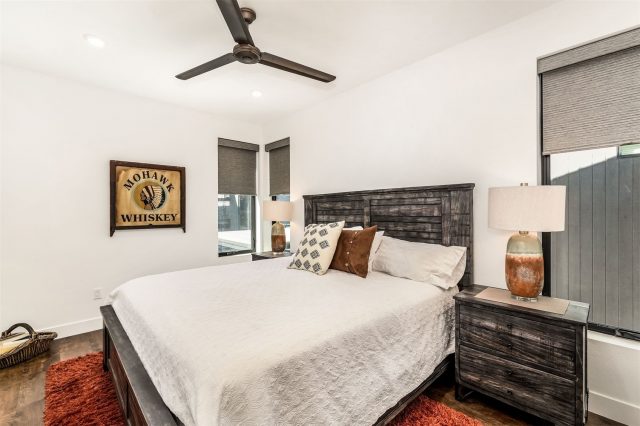 930 Blue River Parkway 821 photo 20