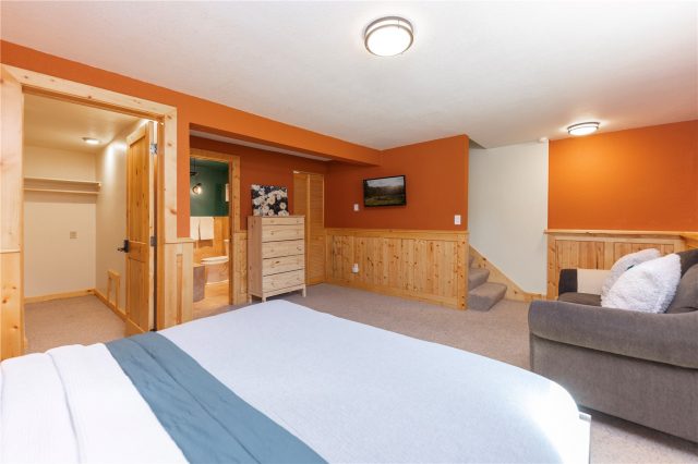 306a Creekside Drive 306a photo 17