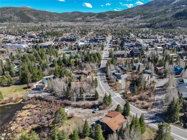 306a Creekside Drive 306a photo 21