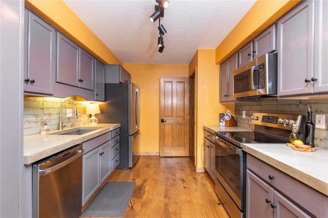306a Creekside Drive 306a photo 23