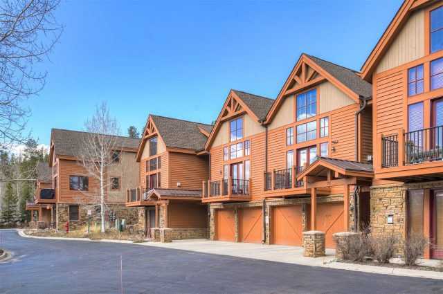 Townhome in Antlers Gulch Townhomes Condo, Keystone — photo 3 Townhome in Antlers Gulch Townhomes Condo, Keystone, CO — photo 3 (MLS S1067844)