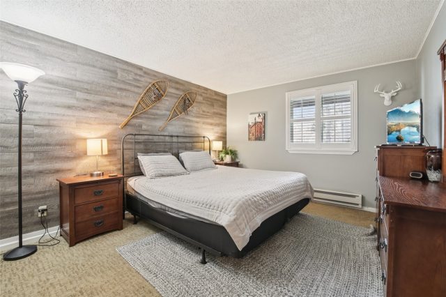 72 Corinthian Circle 202 photo 21