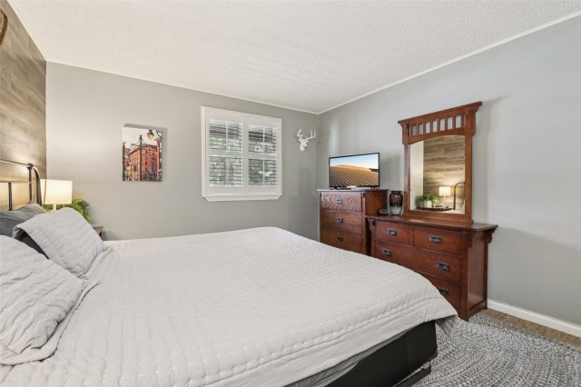72 Corinthian Circle 202 photo 22