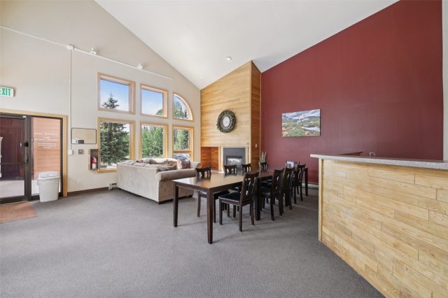 72 Corinthian Circle 202 photo 32