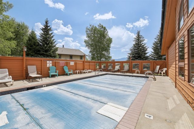 72 Corinthian Circle 202 photo 35