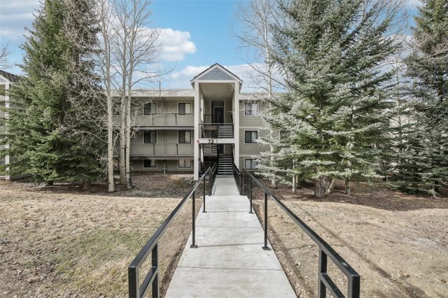 Condo in Dillon Bay In Corinthian Hill Condo, Dillon — photo 4 Condo in Dillon Bay In Corinthian Hill Condo, Dillon, CO — photo 4 (MLS S1067857)