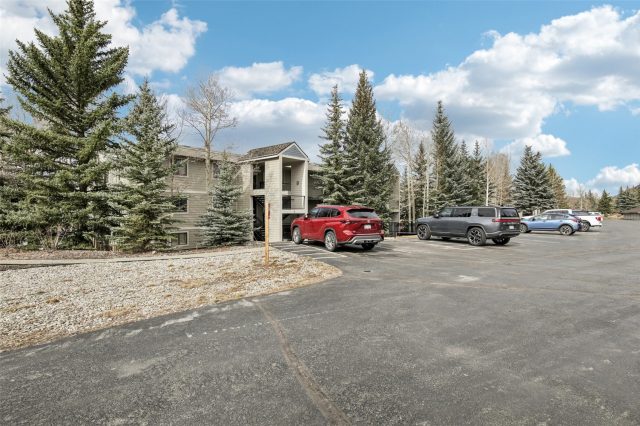 Condo in Dillon Bay In Corinthian Hill Condo, Dillon — photo 5 Condo in Dillon Bay In Corinthian Hill Condo, Dillon, CO — photo 5 (MLS S1067857)
