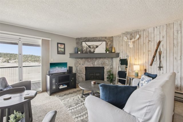 72 Corinthian Circle 202 photo 8