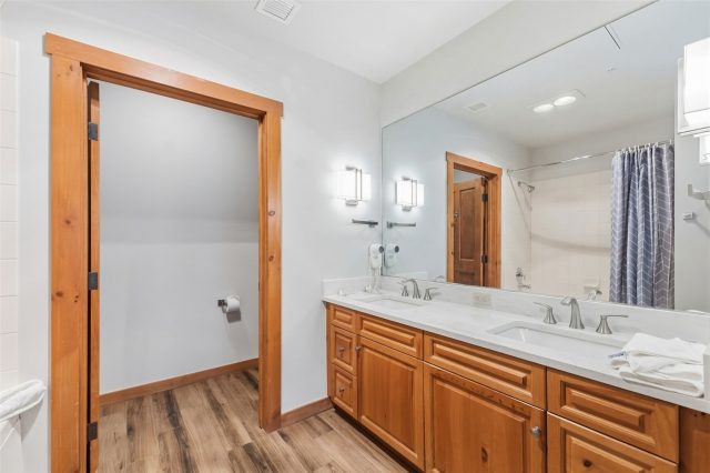 135 Dercum Drive 8607 photo 17