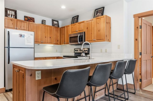 135 Dercum Drive 8607 photo 8