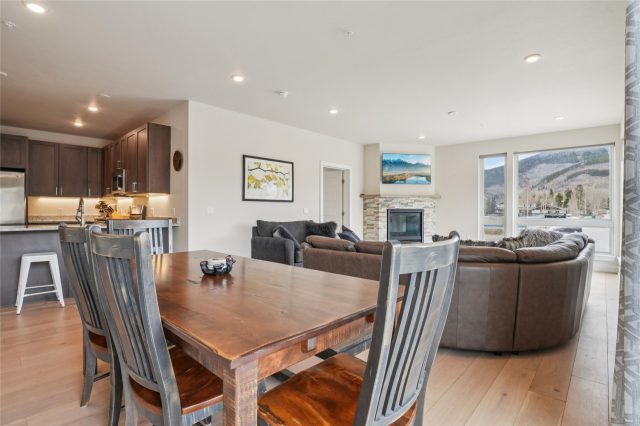 235 E La Bonte Street 208 photo 12