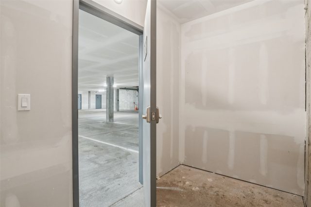 235 E La Bonte Street 208 photo 37