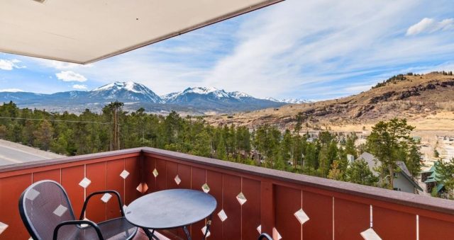Condo in Dillon Valley Condo, Dillon, CO — photo 1 (MLS S1067869)