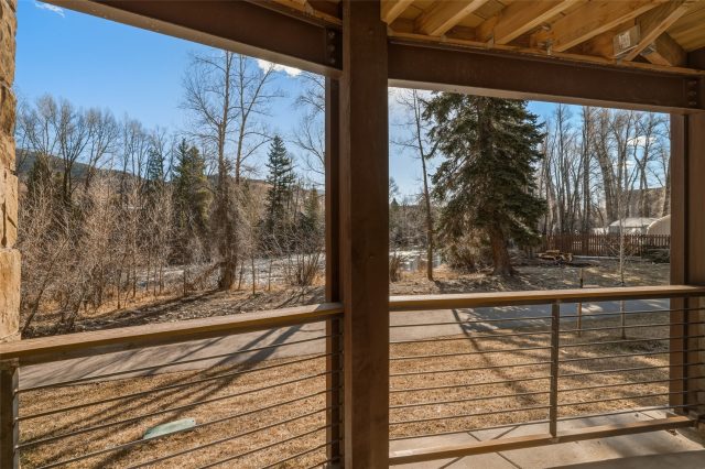 Condo in Blue River Flats, Silverthorne — photo 1 Condo in Blue River Flats, Silverthorne, CO — photo 1 (MLS S1067898)