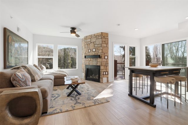 Condo in Blue River Flats, Silverthorne — photo 5 Condo in Blue River Flats, Silverthorne, CO — photo 5 (MLS S1067898)