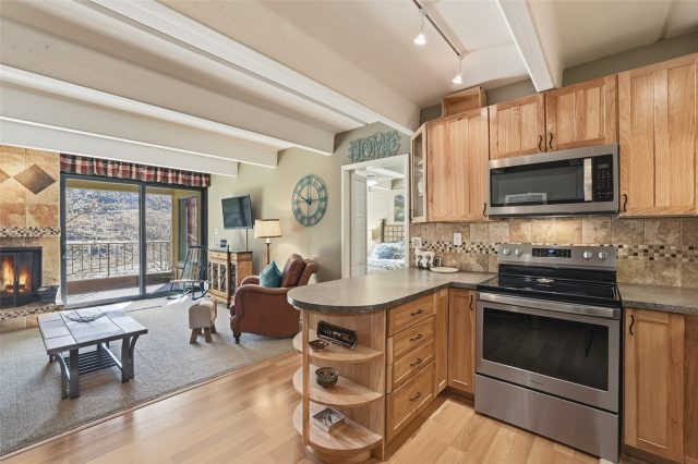 220 E La Bonte Street 219 photo 22