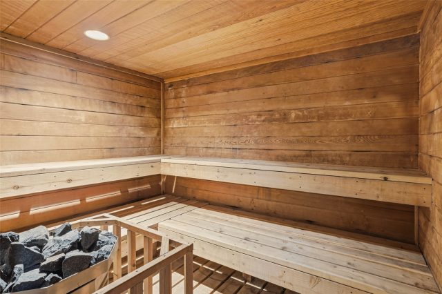 220 E La Bonte Street 219 photo 35