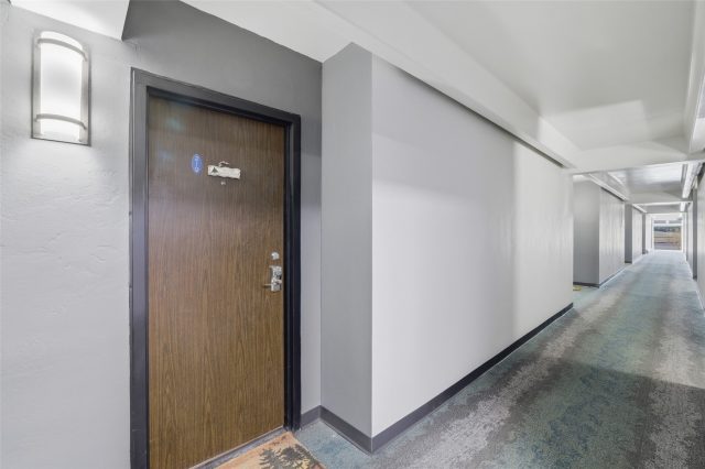 220 E La Bonte Street 219 photo 40